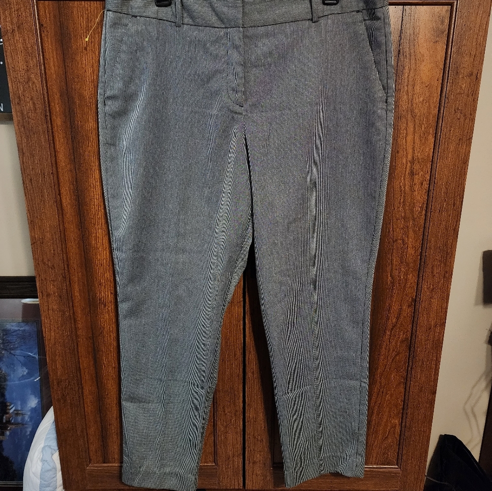 Worthington cropped dress pants